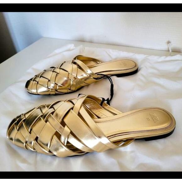 BOTTEGA INSPIRED!!! RARE! ZARA Metallic Slip-Ons NWT - Picture 5 of 13
